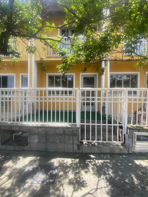 Foto 1 de Casa de Condomínio com 2 Quartos para venda ou aluguel, 65m² em Campo Grande, Rio de Janeiro