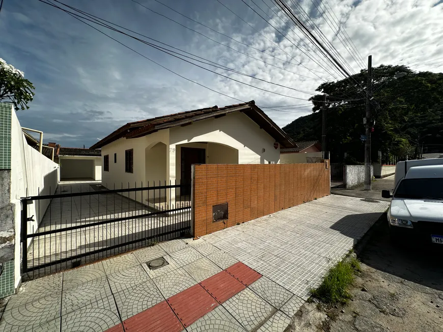 Foto 1 de Casa com 3 Quartos à venda, 115m² em Monte Verde, Florianópolis