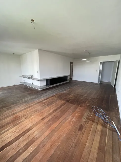 Foto 1 de Apartamento com 4 Quartos à venda, 174m² em Tamarineira, Recife