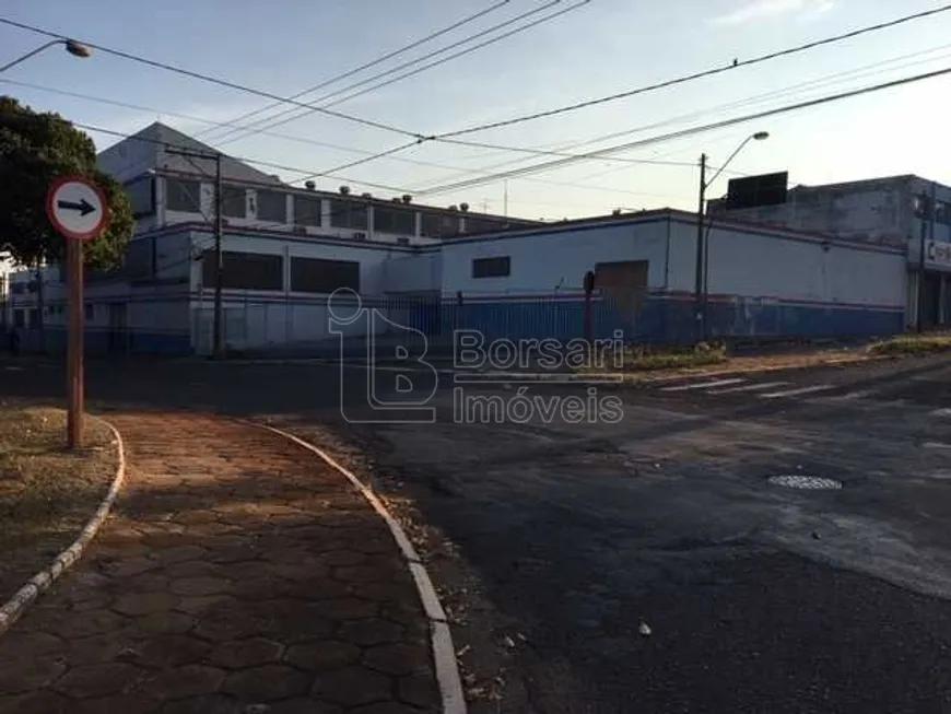 Foto 1 de Ponto Comercial para venda ou aluguel, 3106m² em Jardim do Carmo, Araraquara