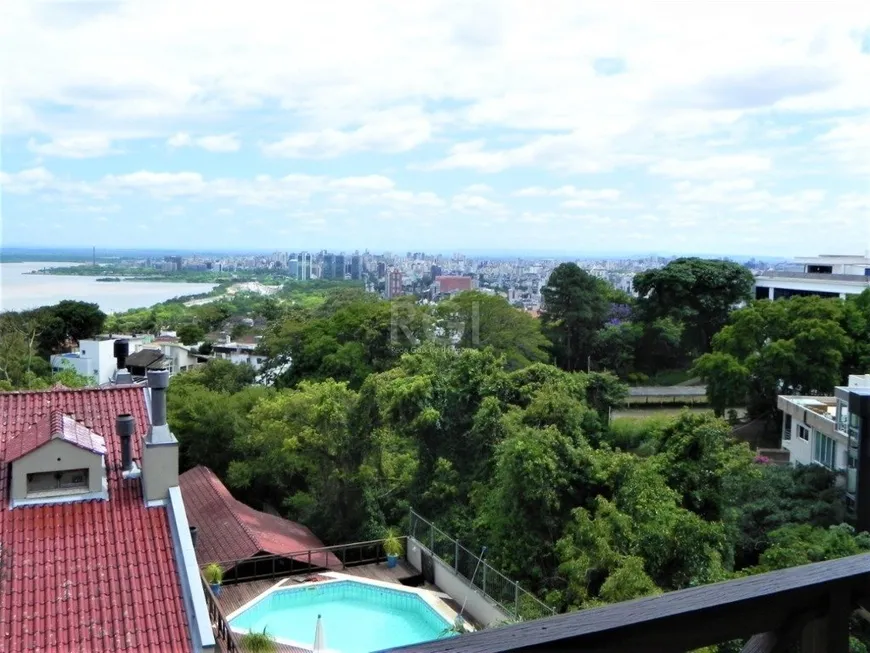 Foto 1 de Casa de Condomínio com 4 Quartos à venda, 458m² em Santa Tereza, Porto Alegre
