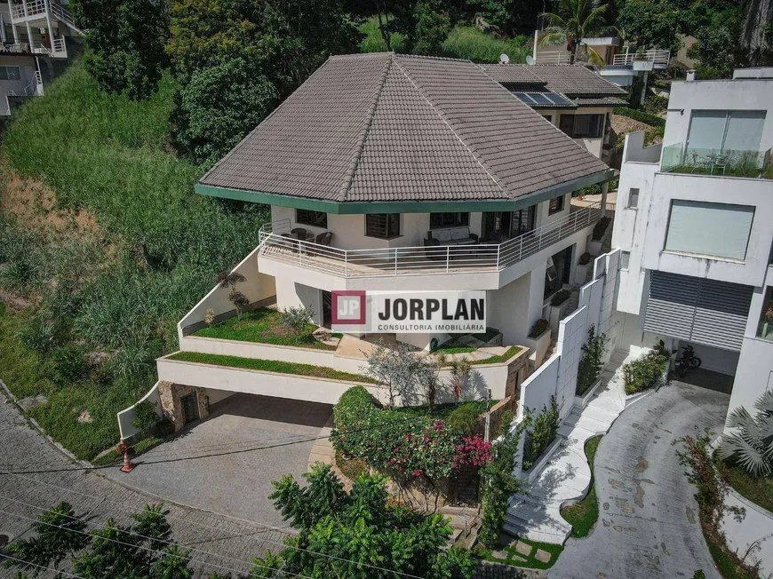 Foto 1 de Casa de Condomínio com 4 Quartos à venda, 483m² em Charitas, Niterói