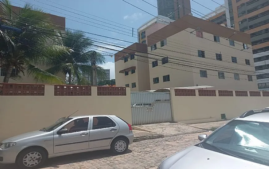 Foto 1 de Apartamento com 2 Quartos à venda, 52m² em Petrópolis, Natal