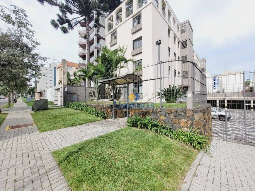 Foto 1 de Apartamento com 3 Quartos para alugar, 88m² em Bacacheri, Curitiba