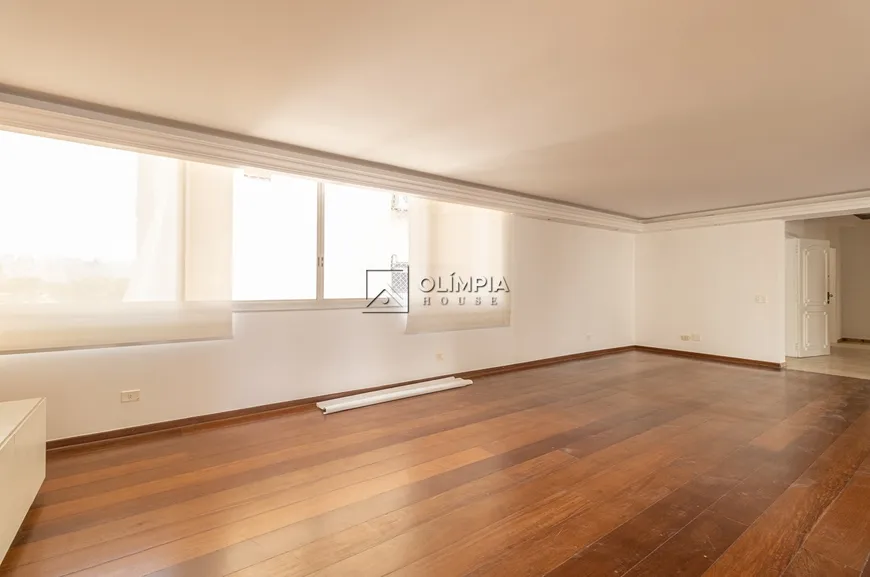 Foto 1 de Apartamento com 3 Quartos para alugar, 330m² em Itaim Bibi, São Paulo