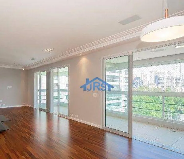 Foto 1 de Apartamento com 3 Quartos à venda, 142m² em Panamby, São Paulo