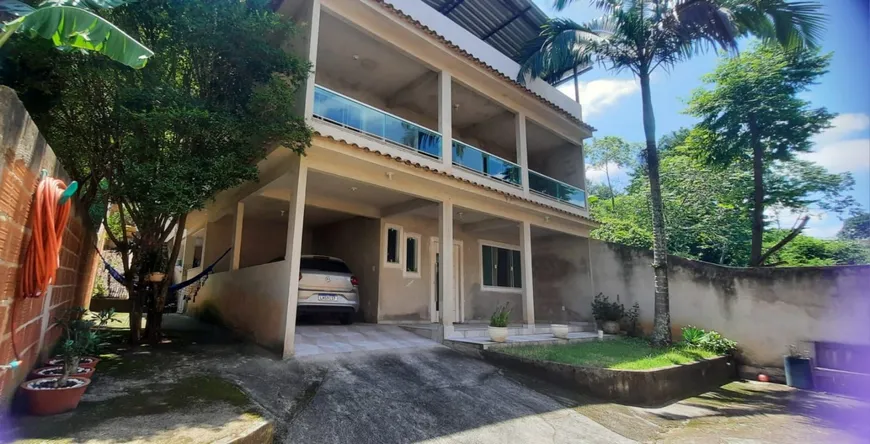 Foto 1 de Casa com 3 Quartos à venda, 150m² em Três Poços, Volta Redonda