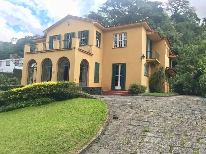 Foto 1 de Casa com 4 Quartos para venda ou aluguel, 400m² em Centro, Petrópolis