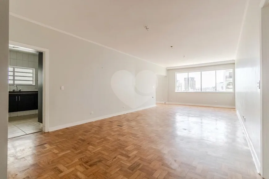 Foto 1 de Apartamento com 3 Quartos para venda ou aluguel, 189m² em Jardim América, São Paulo