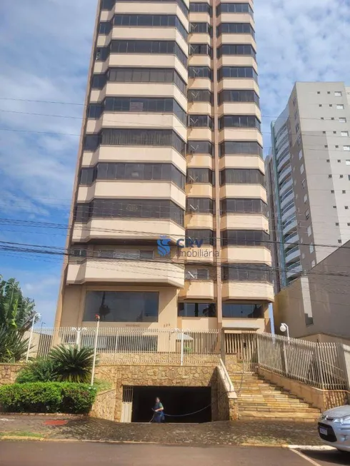 Foto 1 de Apartamento com 4 Quartos à venda, 265m² em Centro, Cornélio Procópio