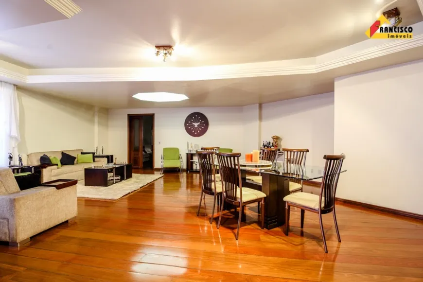 Foto 1 de Apartamento com 4 Quartos à venda, 196m² em Centro, Divinópolis