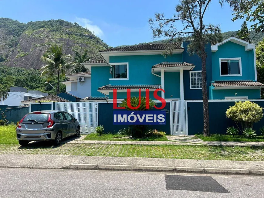 Foto 1 de Casa com 4 Quartos à venda, 220m² em Itaipu, Niterói