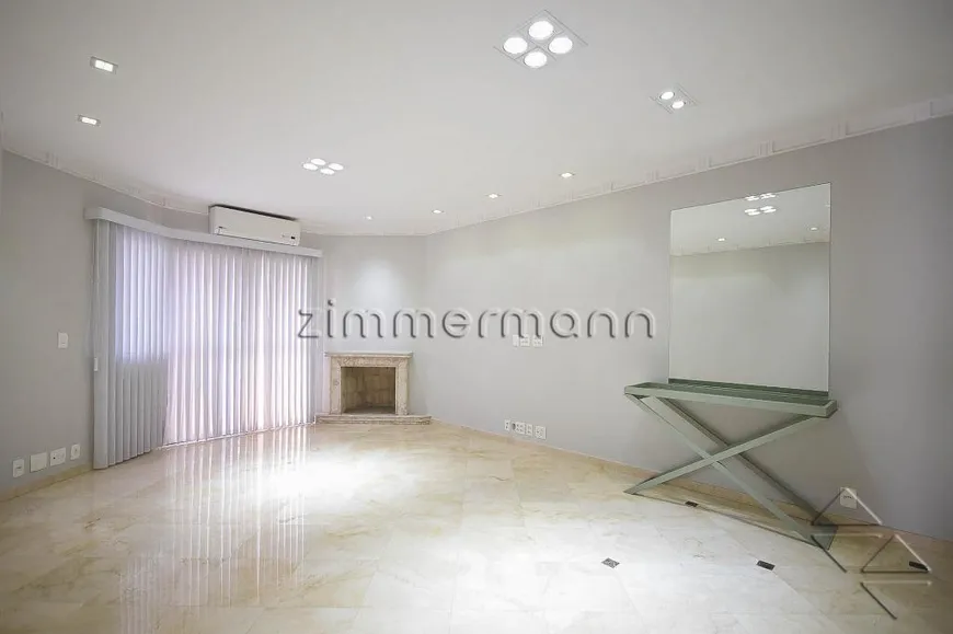 Foto 1 de Apartamento com 3 Quartos à venda, 115m² em Pacaembu, São Paulo