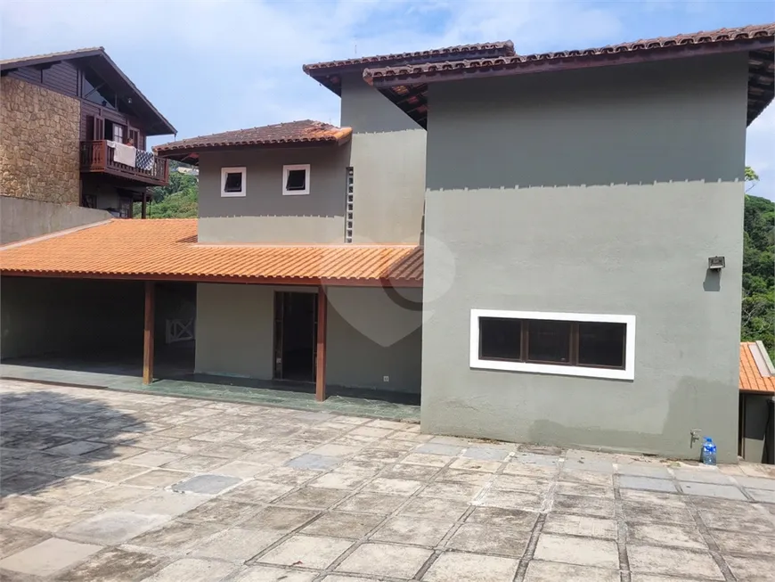 Foto 1 de Casa de Condomínio com 3 Quartos para alugar, 395m² em Serra da Cantareira, Mairiporã
