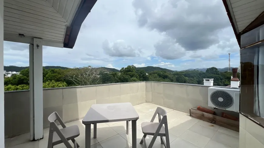 Foto 1 de Cobertura com 2 Quartos à venda, 105m² em Jurerê Internacional, Florianópolis