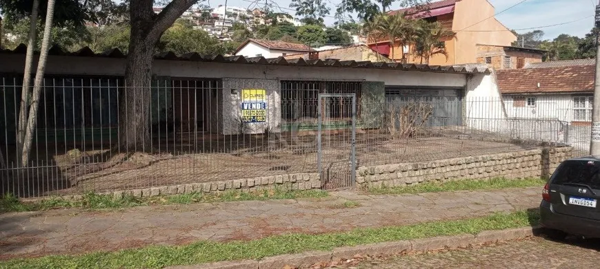 Foto 1 de Casa com 4 Quartos à venda, 255m² em Cavalhada, Porto Alegre