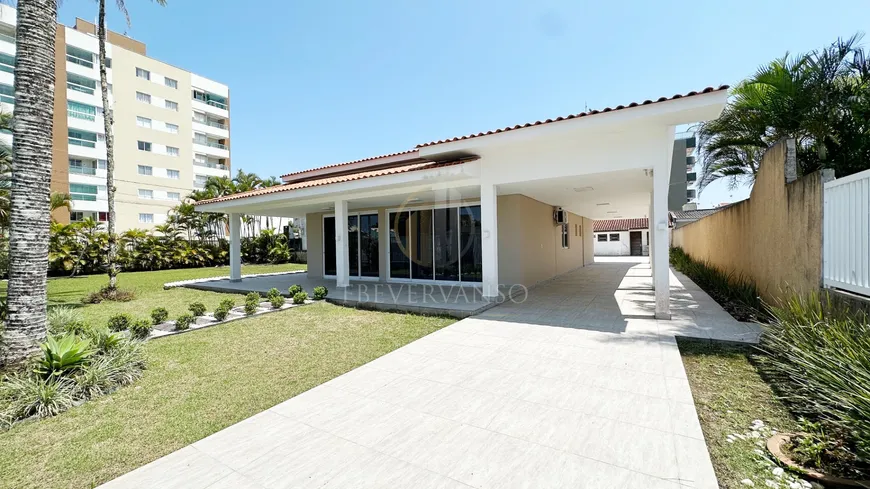 Foto 1 de Casa com 5 Quartos à venda, 400m² em Centro, Guaratuba