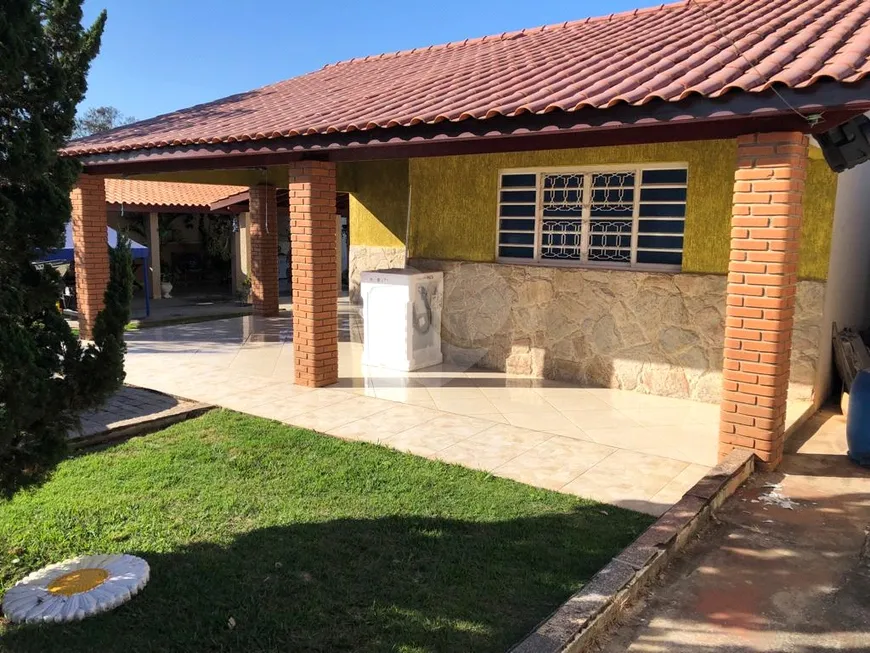 Foto 1 de Fazenda/Sítio com 3 Quartos à venda, 200m² em João Jabour, Salto