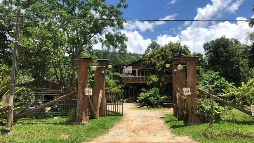 Foto 1 de Fazenda/Sítio com 9 Quartos à venda, 700m² em Moura, Canelinha