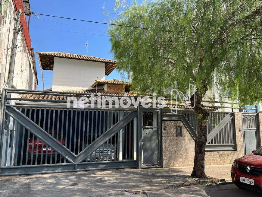 Foto 1 de Casa com 4 Quartos à venda, 360m² em Novo Eldorado, Contagem