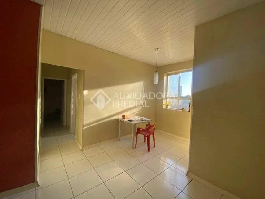 Foto 1 de Apartamento com 3 Quartos à venda, 66m² em Passo da Areia, Porto Alegre