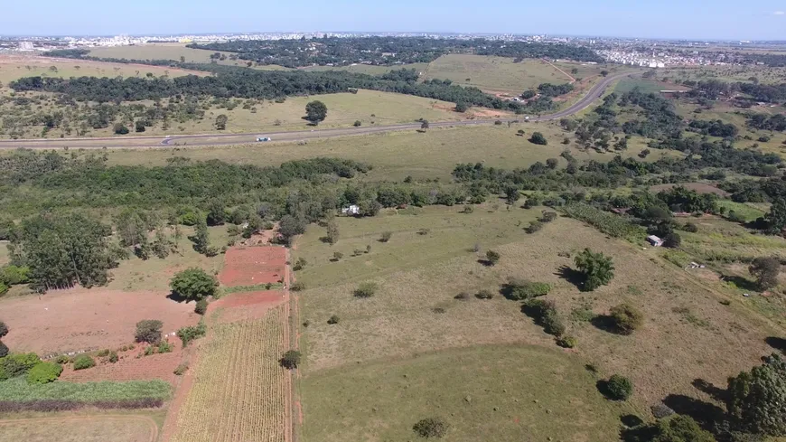 Foto 1 de Lote/Terreno à venda, 32500m² em Parque das Andorinhas, Uberlândia