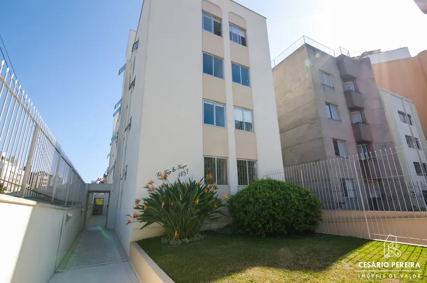 Foto 1 de Apartamento com 2 Quartos para alugar, 63m² em Bigorrilho, Curitiba