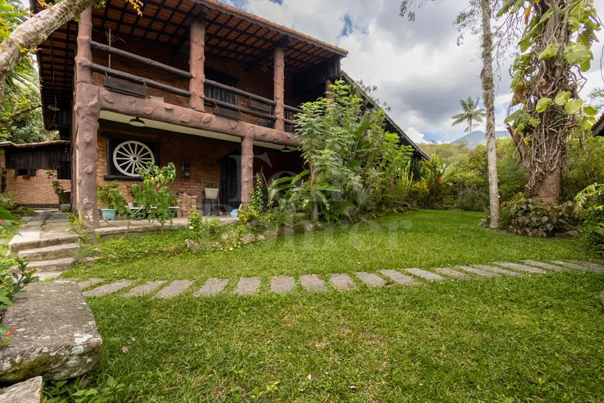 Foto 1 de Casa com 8 Quartos à venda, 1280m² em Cônego, Nova Friburgo