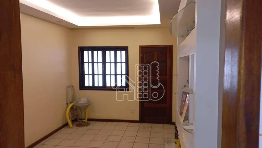Foto 1 de Casa de Condomínio com 3 Quartos à venda, 160m² em Maria Paula, São Gonçalo