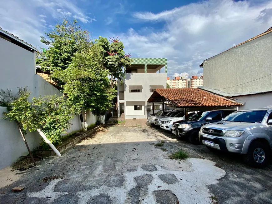 Foto 1 de Casa com 3 Quartos para alugar, 226m² em Planalto, Belo Horizonte