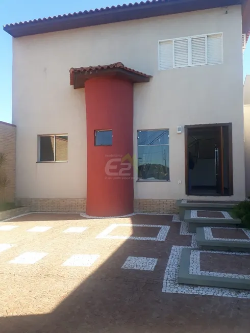 Foto 1 de Sobrado com 3 Quartos à venda, 210m² em Parque Fehr, São Carlos
