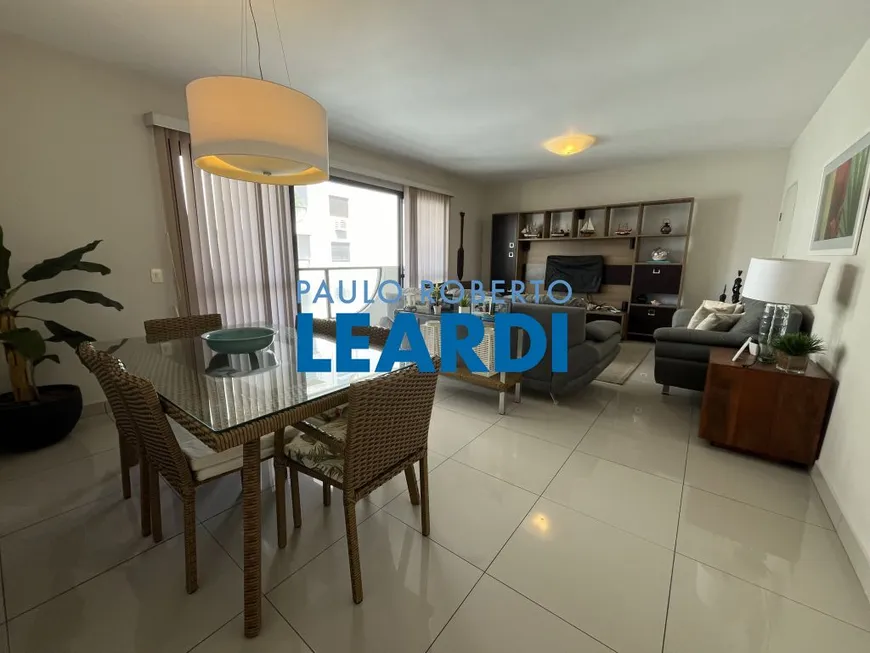 Foto 1 de Apartamento com 3 Quartos para alugar, 120m² em Barra Funda, Guarujá