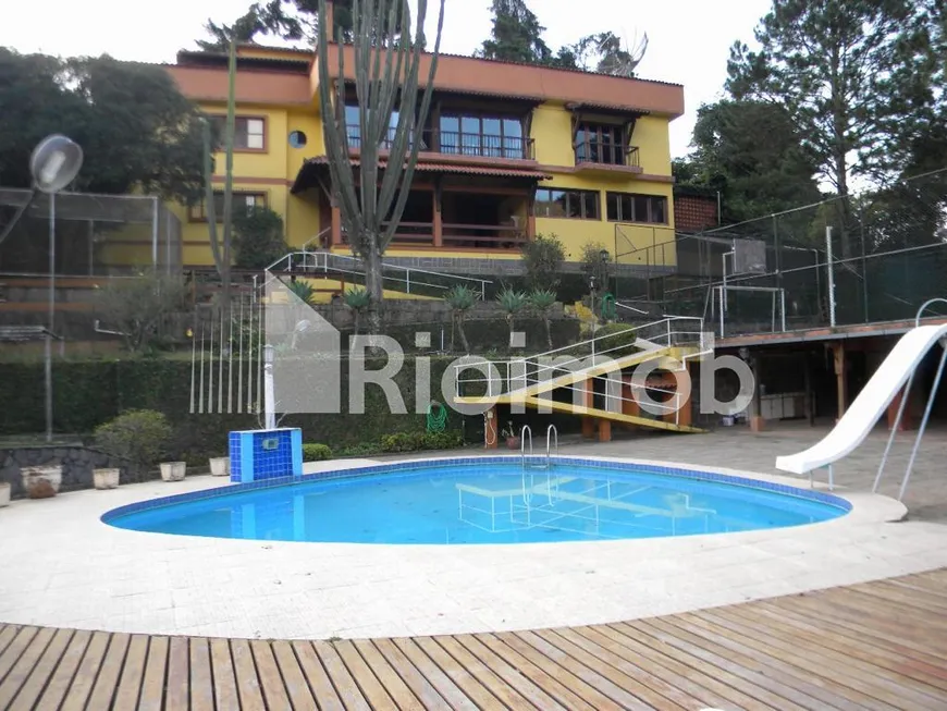 Foto 1 de Casa de Condomínio com 10 Quartos à venda, 3000m² em Araras, Petrópolis