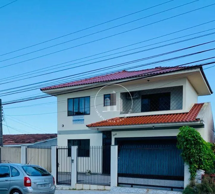 Foto 1 de Casa com 6 Quartos à venda, 265m² em Estreito, Florianópolis