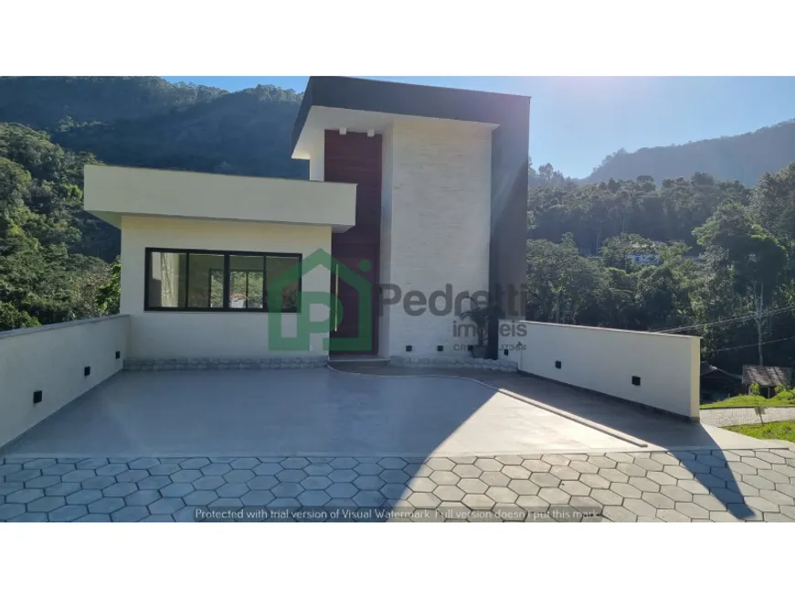 Foto 1 de Casa de Condomínio com 3 Quartos à venda, 160m² em Amparo, Nova Friburgo