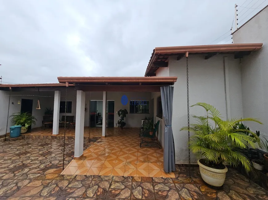 Foto 1 de Casa com 3 Quartos à venda, 190m² em Bairro Cidade Jardim, Anápolis