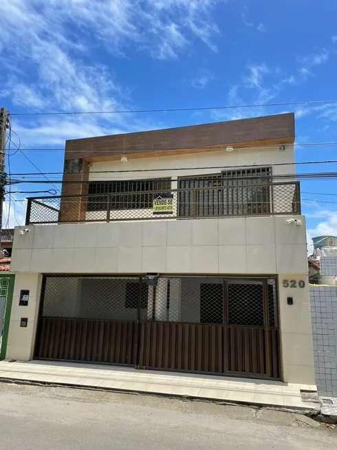 Foto 1 de Casa com 5 Quartos à venda, 250m² em Ipsep, Recife