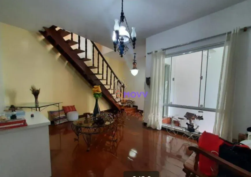 Foto 1 de Casa com 2 Quartos à venda, 60m² em Centro, Niterói