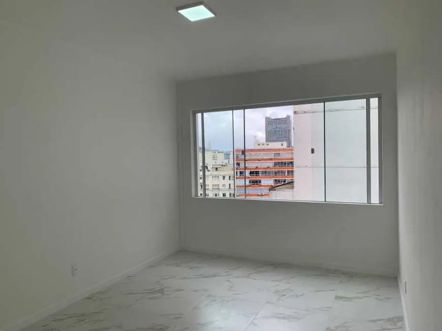 Foto 1 de Kitnet com 1 Quarto à venda, 40m² em Centro, Rio de Janeiro