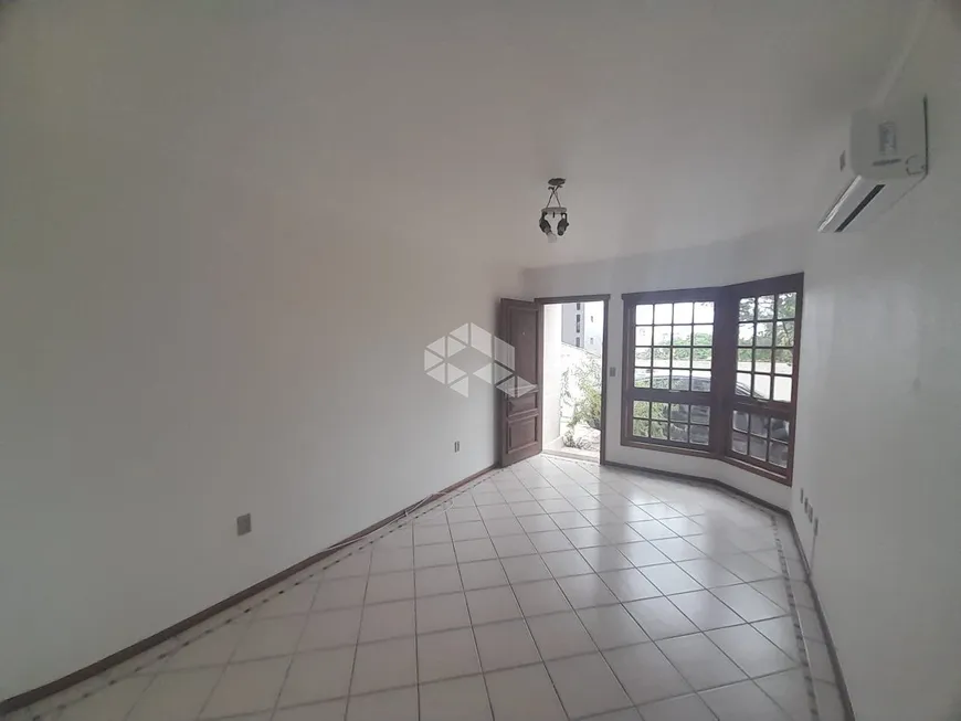 Foto 1 de Sobrado com 3 Quartos à venda, 100m² em Santo Inacio, Santa Cruz do Sul