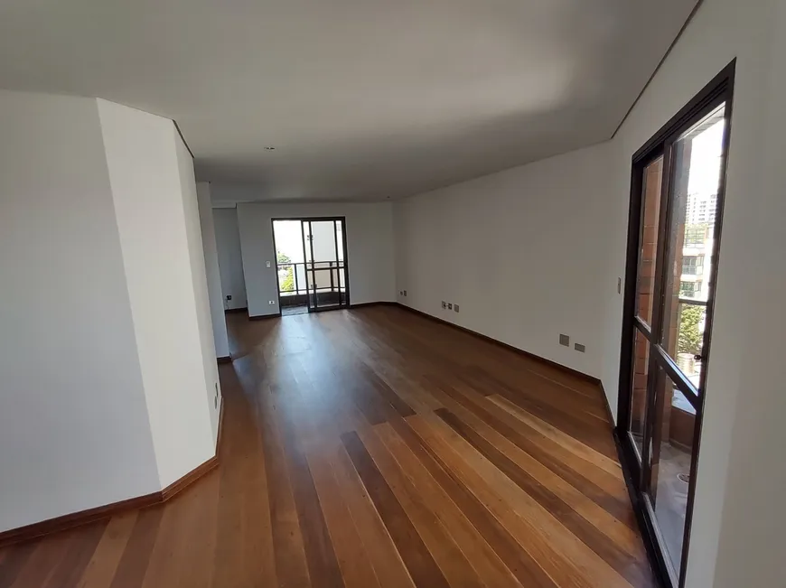 Foto 1 de Apartamento com 3 Quartos para venda ou aluguel, 128m² em Campo Belo, São Paulo