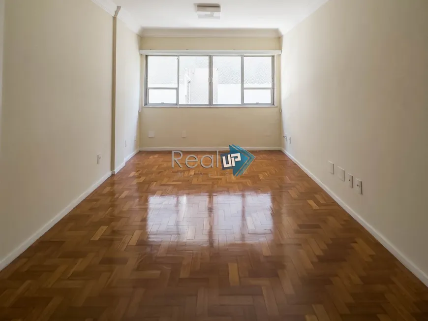 Foto 1 de Apartamento com 3 Quartos à venda, 79m² em Lagoa, Rio de Janeiro