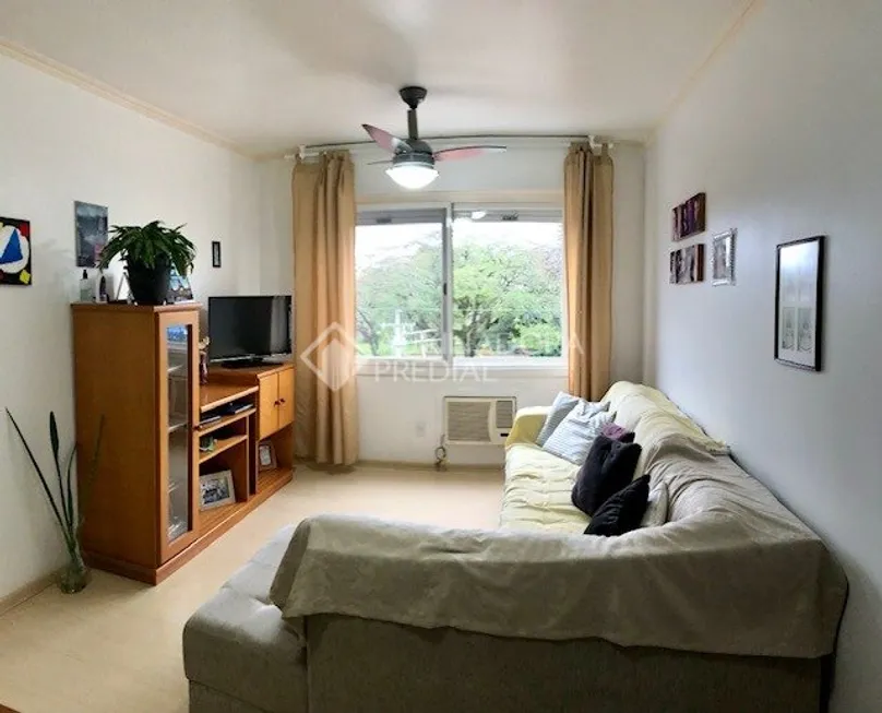 Foto 1 de Apartamento com 3 Quartos à venda, 92m² em Jardim Lindóia, Porto Alegre