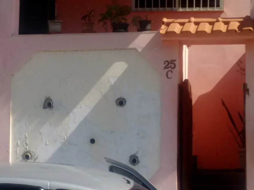 Foto 1 de Casa com 2 Quartos à venda, 80m² em Vila Iara, São Gonçalo