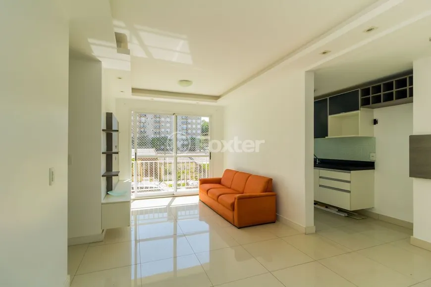 Foto 1 de Apartamento com 3 Quartos à venda, 72m² em Camaquã, Porto Alegre