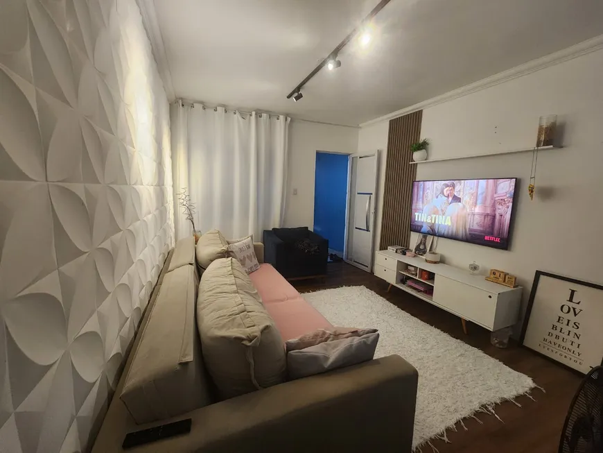 Foto 1 de Casa com 2 Quartos à venda, 75m² em Valverde, Nova Iguaçu