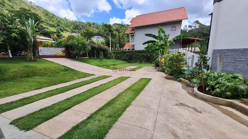 Foto 1 de Casa com 3 Quartos à venda, 190m² em Sebastiana, Teresópolis