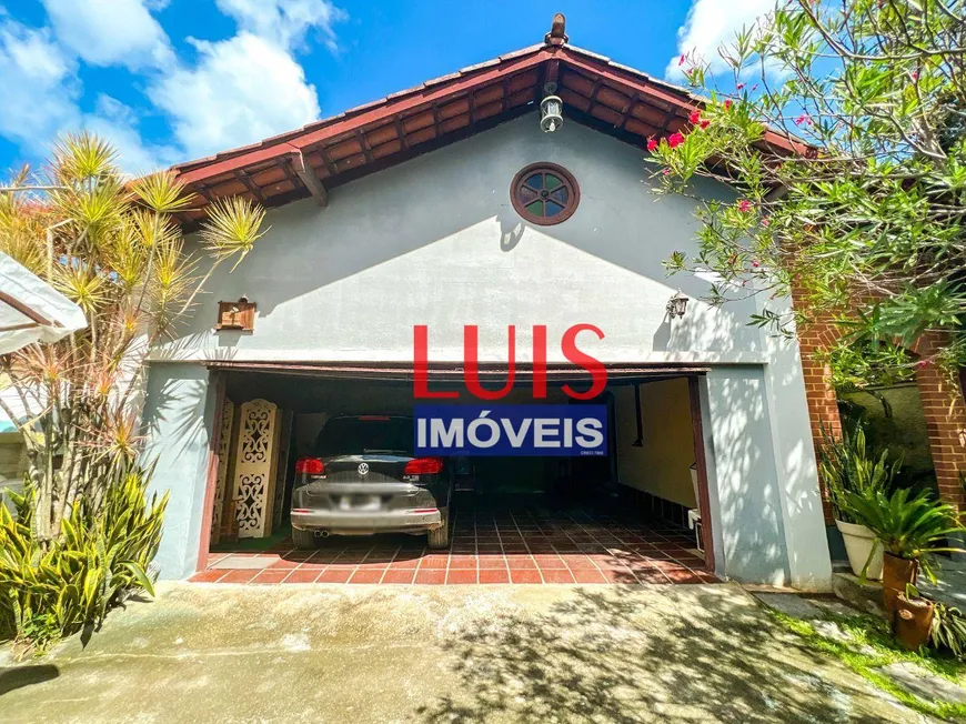 Foto 1 de Casa com 3 Quartos à venda, 207m² em Itaipu, Niterói