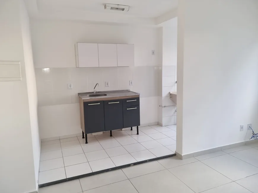 Foto 1 de Apartamento com 2 Quartos à venda, 44m² em Vila da Oportunidade, Carapicuíba