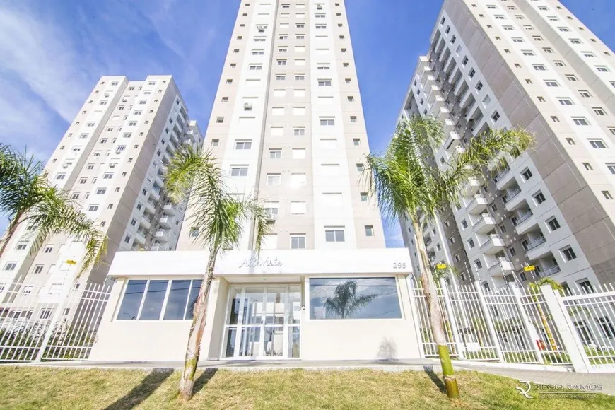 Foto 1 de Apartamento com 3 Quartos à venda, 49m² em Farrapos, Porto Alegre